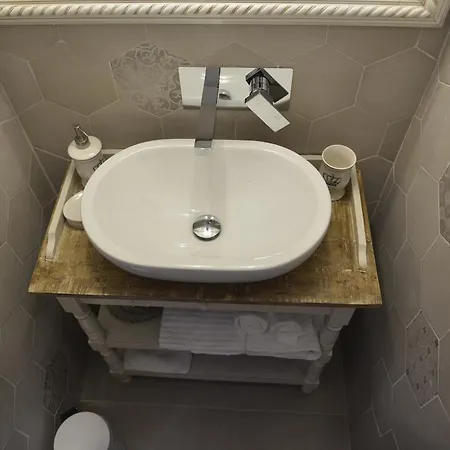 Adelina Guesthouse Roma Camera foto